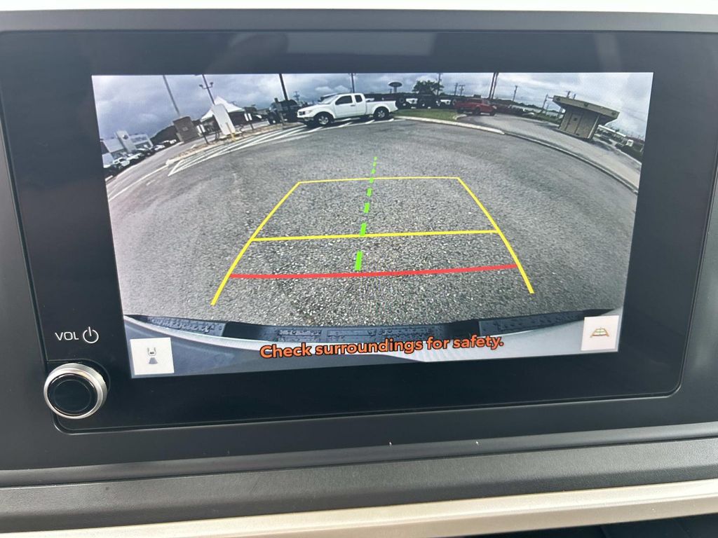 2024 Toyota Tacoma SR - Photo 27
