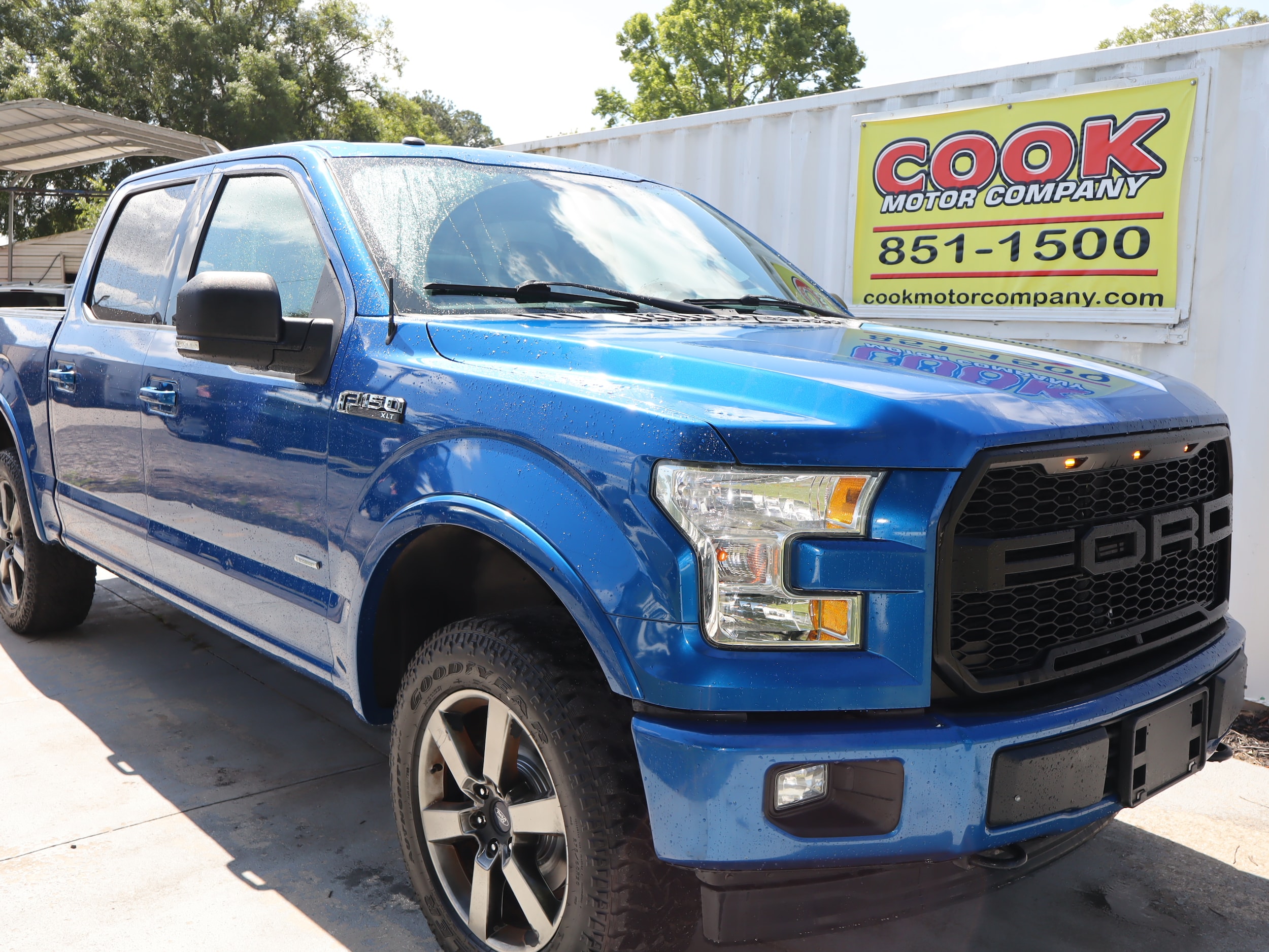 2017 Ford F-150 XLT 4X4 SUPER CREW - 4