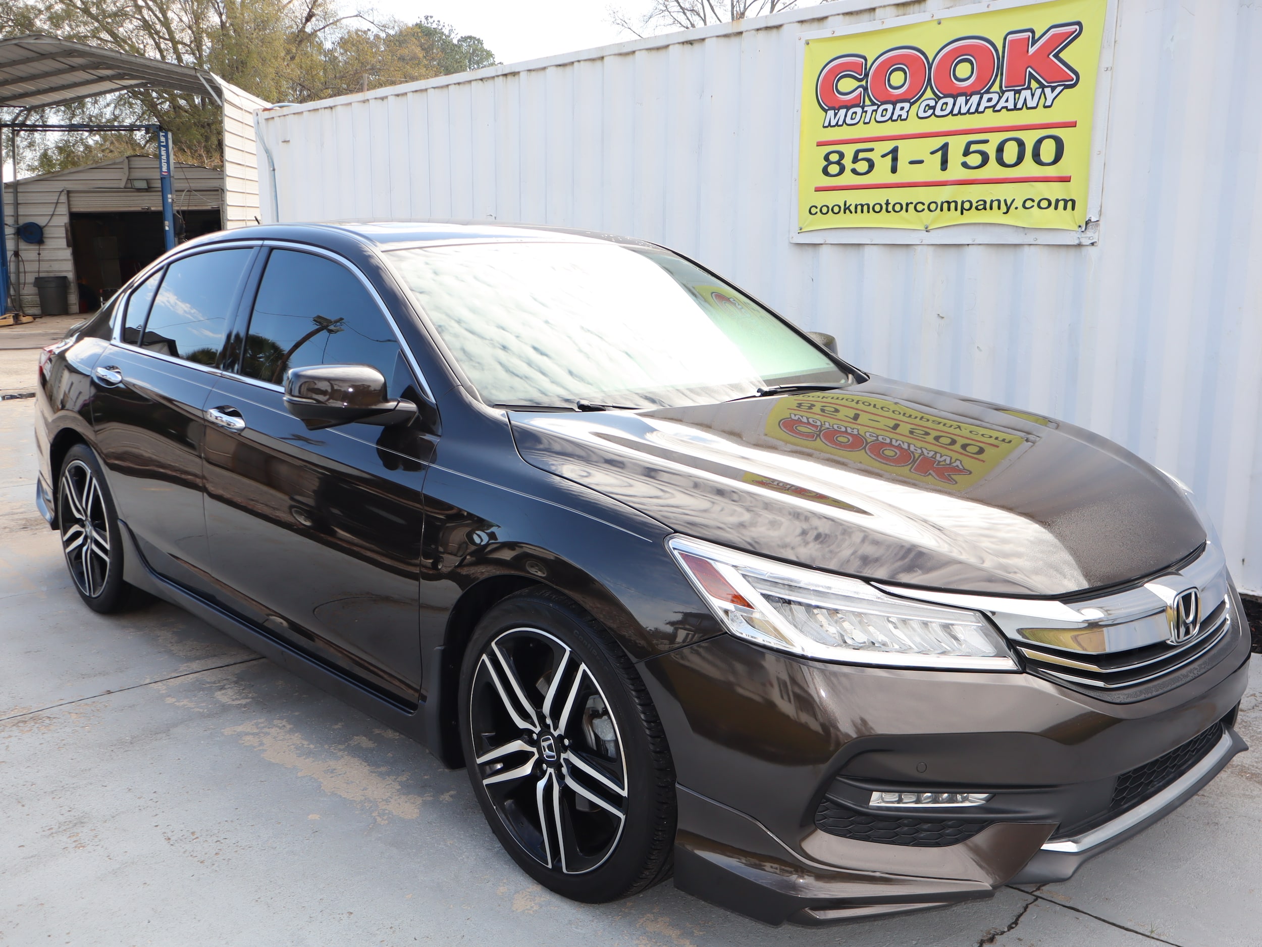 2017 Honda Accord Touring's photo