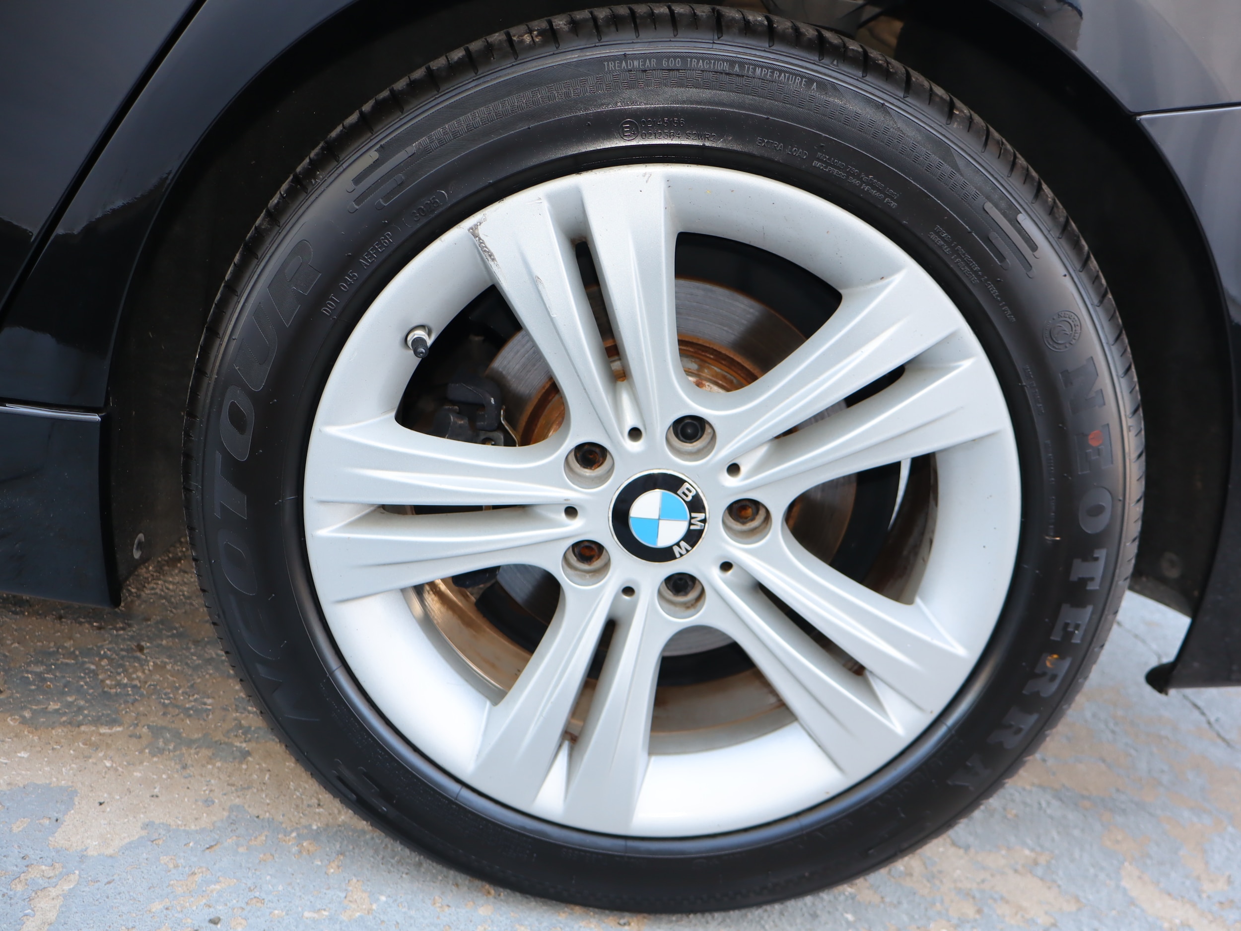 2018 BMW 330i Premium - 9