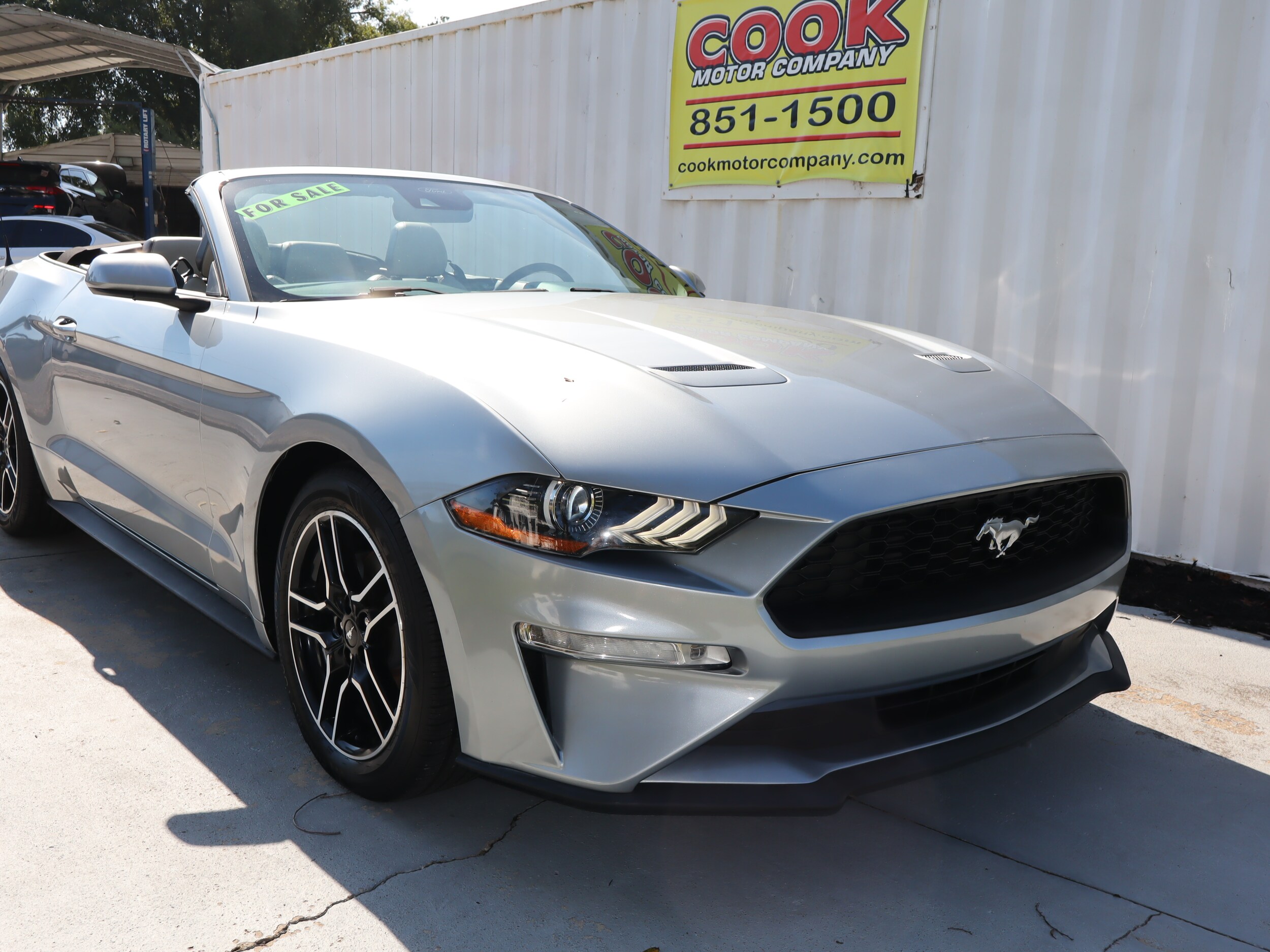 2021 Ford Mustang Premium Convertible EcoBoost photo 4