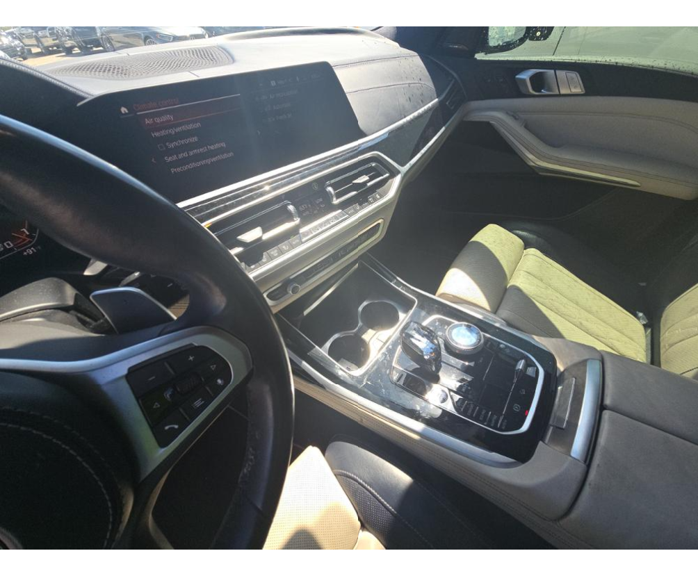 2021 BMW X7 M50i - 10