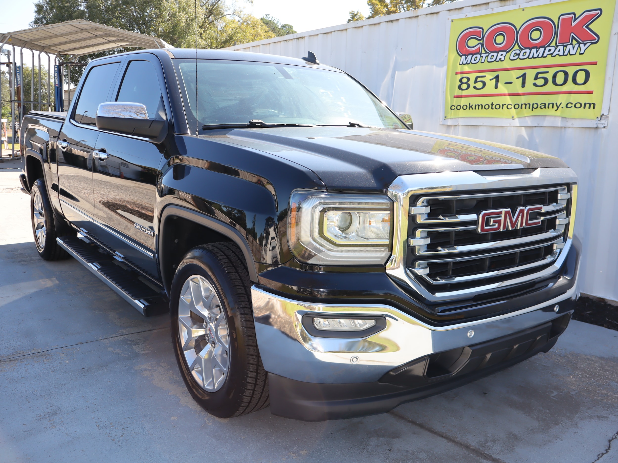 2018 GMC Sierra 1500 SLT CREW CAB - 2