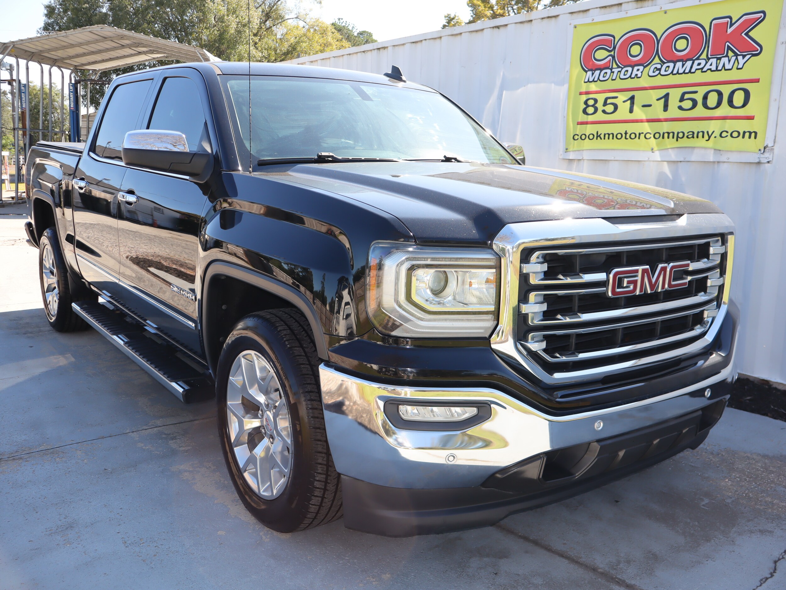 2018 Gmc Sierra 1500 SLT photo 3
