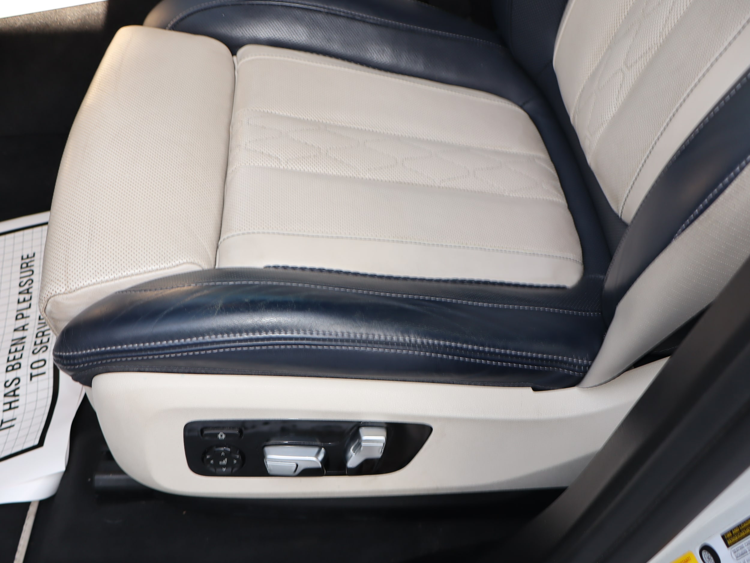 2021 BMW X7 M50i - Photo 12