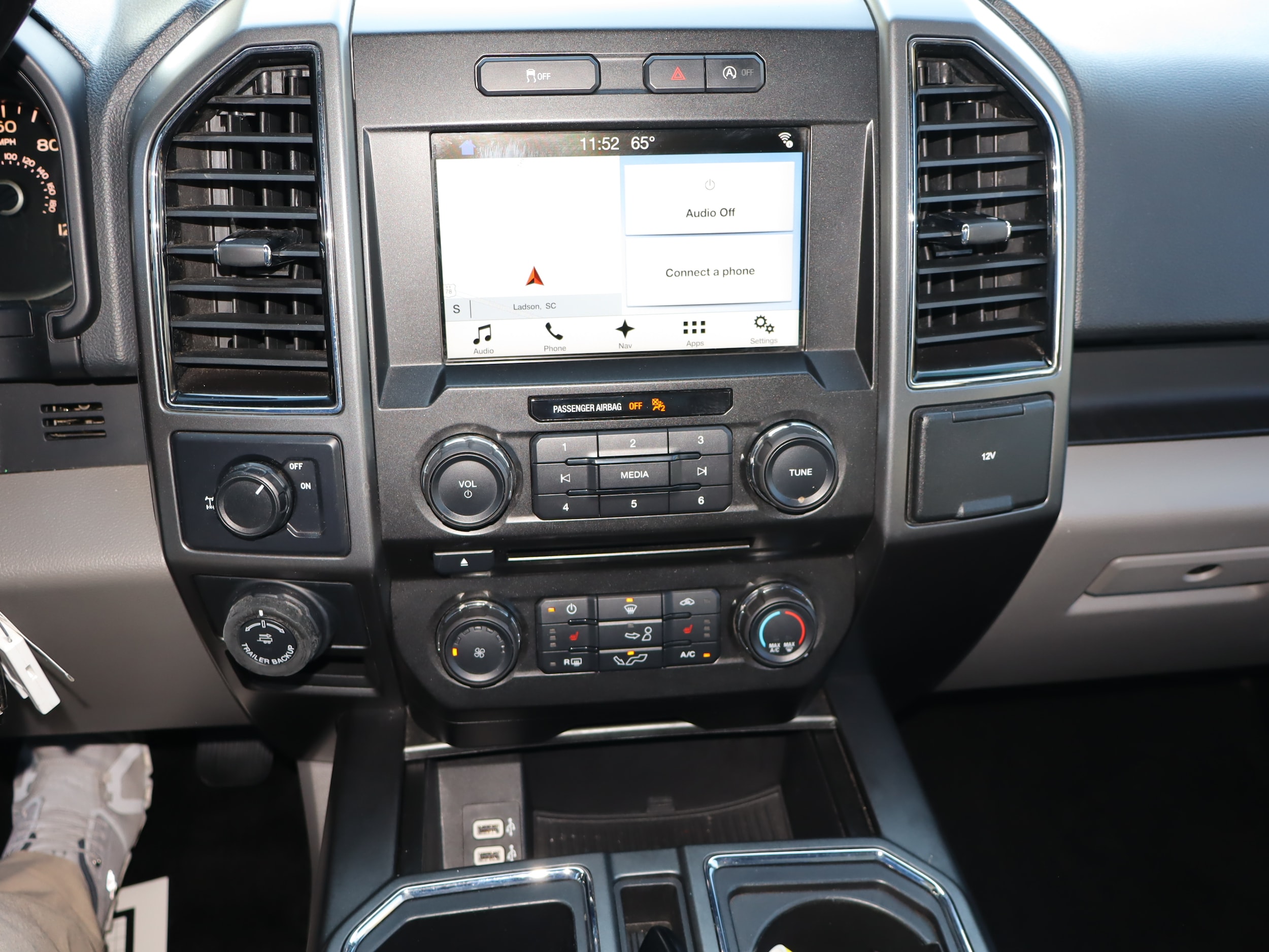 2018 Ford F-150 XLT - Photo 11