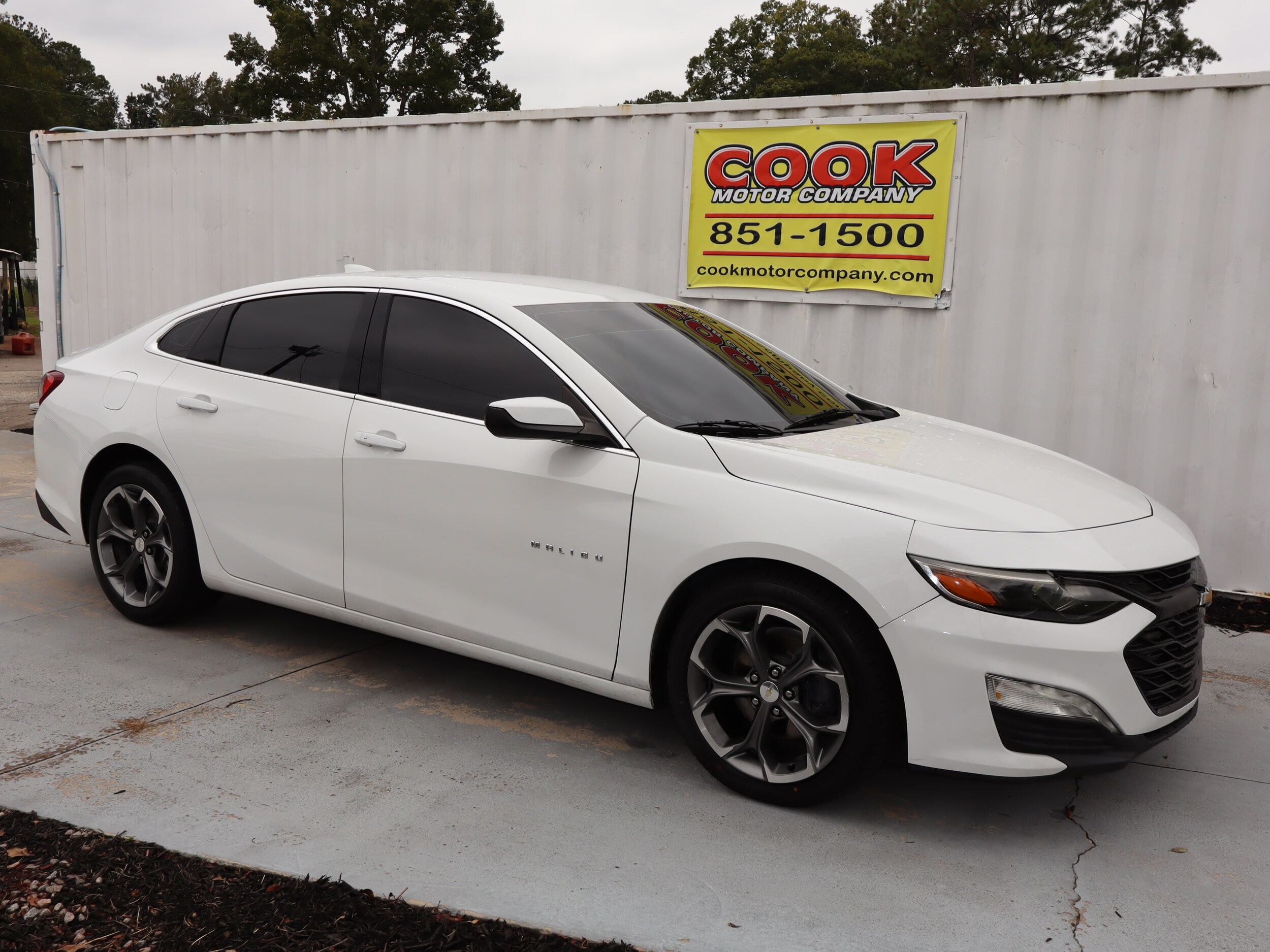 2022 Chevrolet Malibu 1LT photo 2