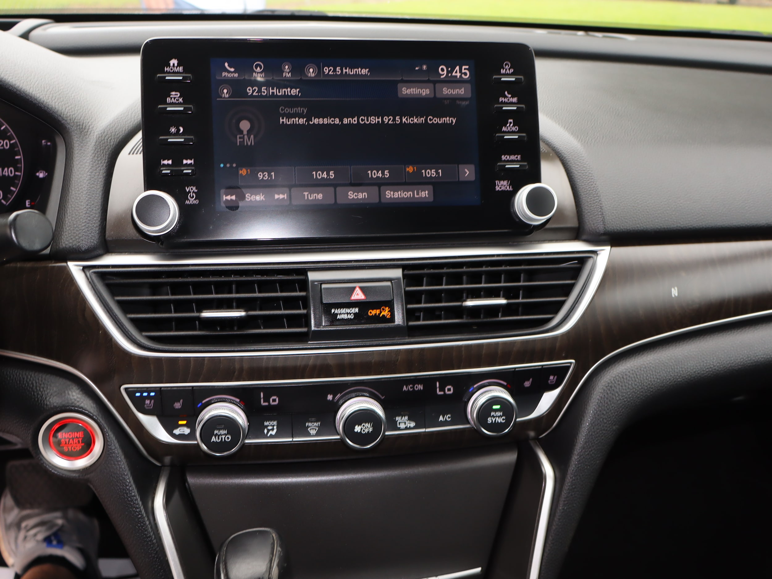 2018 Honda Accord Touring - Photo 18