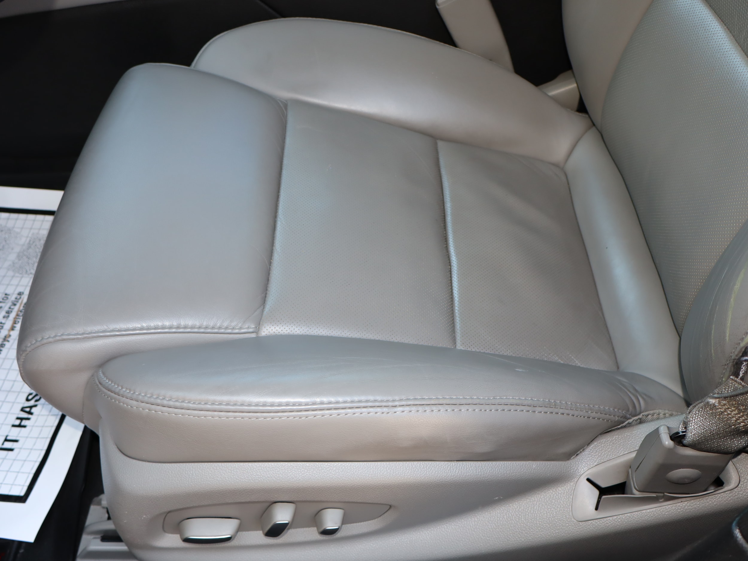 2017 CADILLAC XTS Luxury Radiant Silver at Cook Motor Company