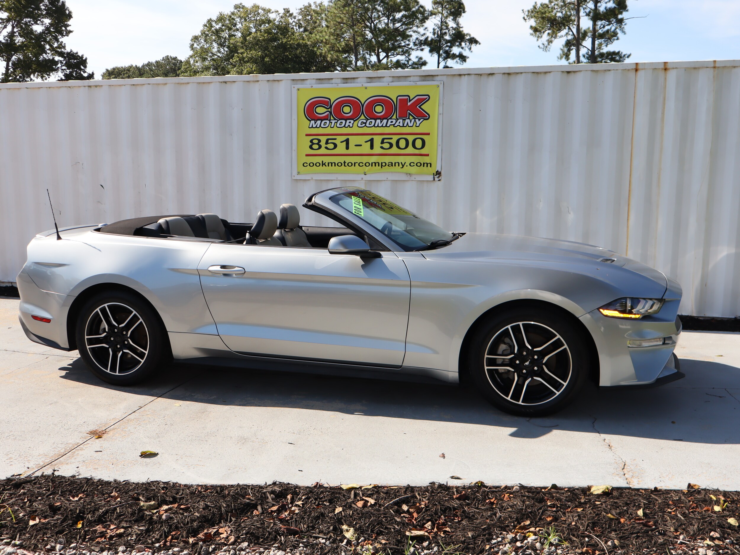 2021 Ford Mustang Premium Convertible EcoBoost photo 2
