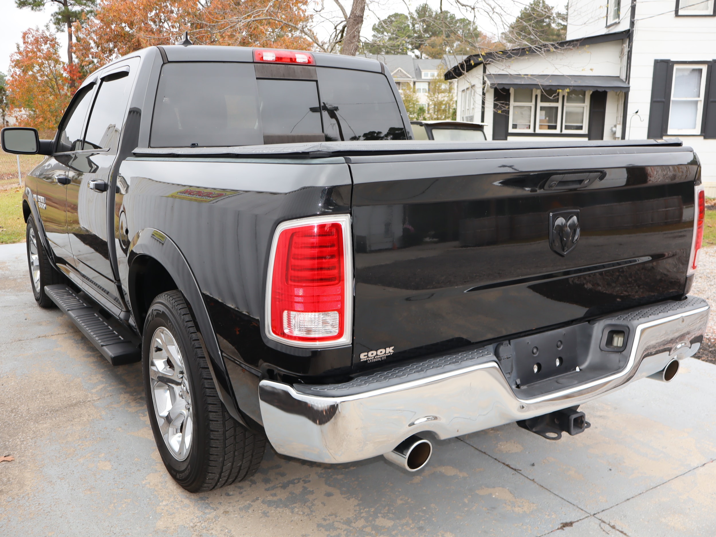 2018 Ram 1500 Laramie Crew Cab - 6