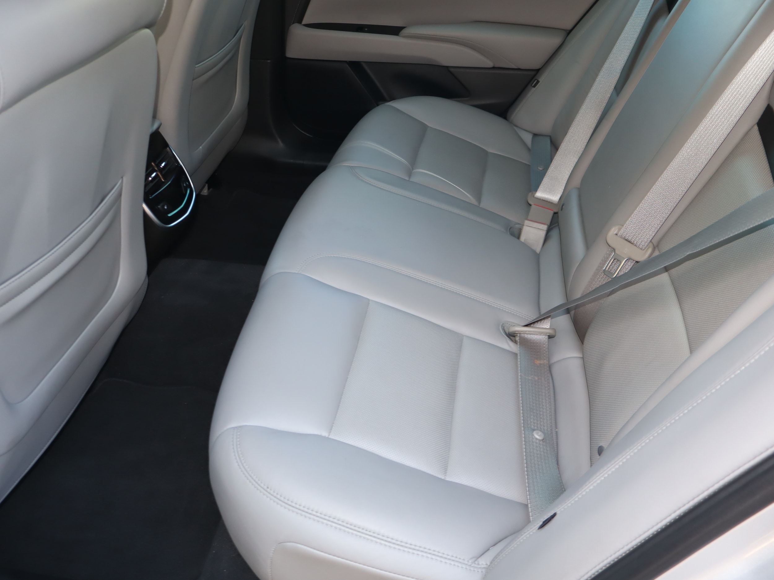 2017 CADILLAC XTS Luxury Radiant Silver at Cook Motor Company