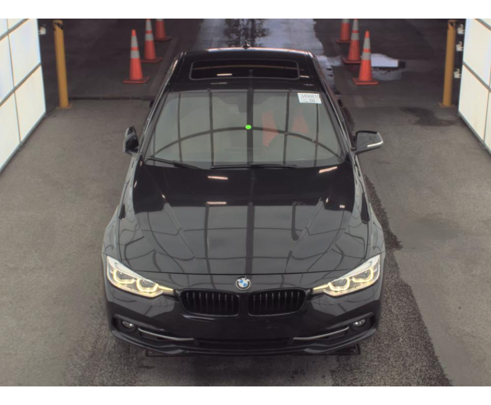 2018 Bmw 330i Sedan photo 2