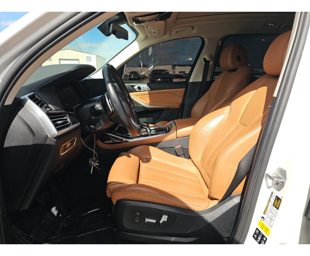 2021 BMW X7 xDrive40i - 8