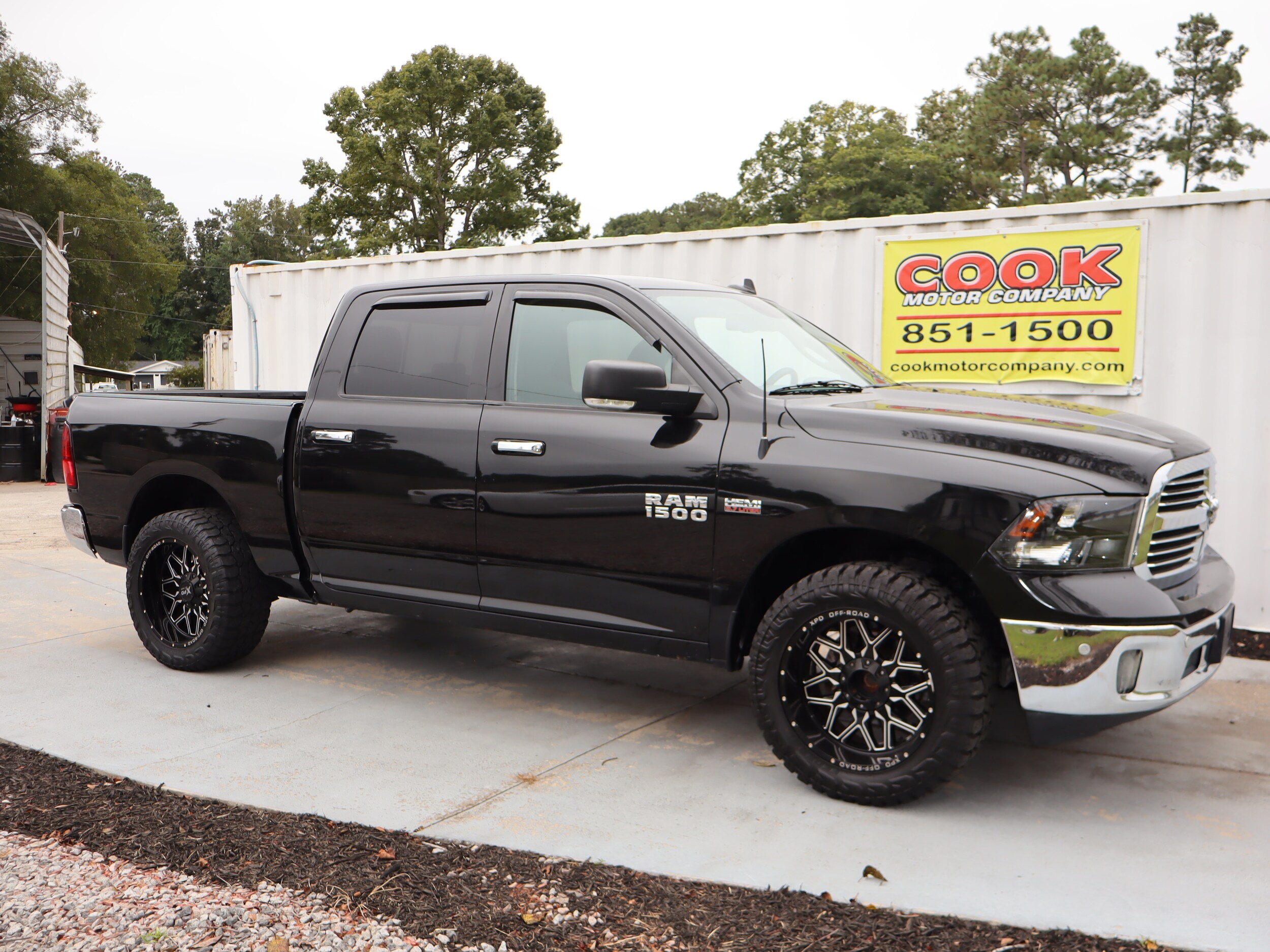 2017 Ram 1500 Big Horn photo 2