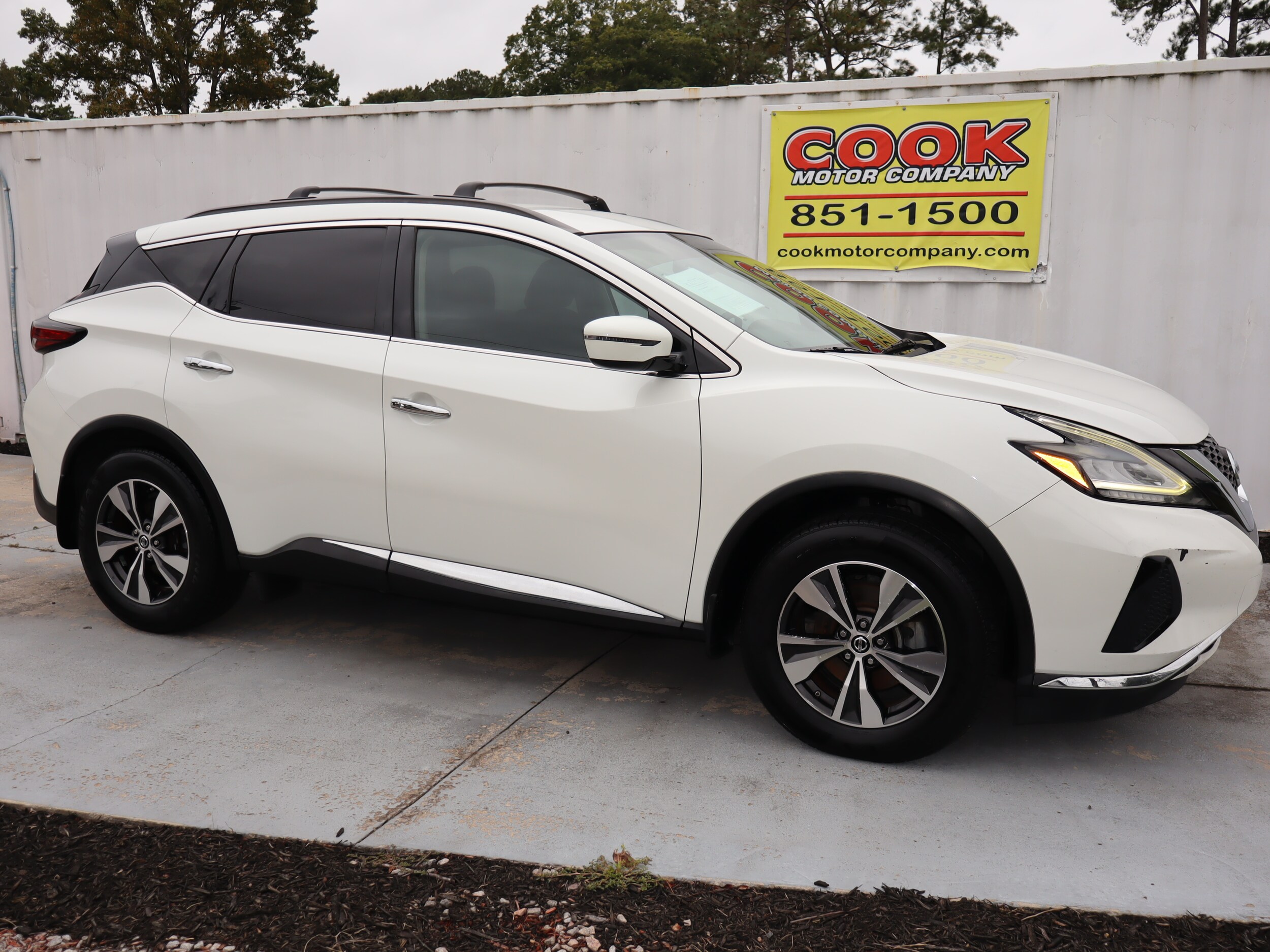 2019 Nissan Murano SV photo 2