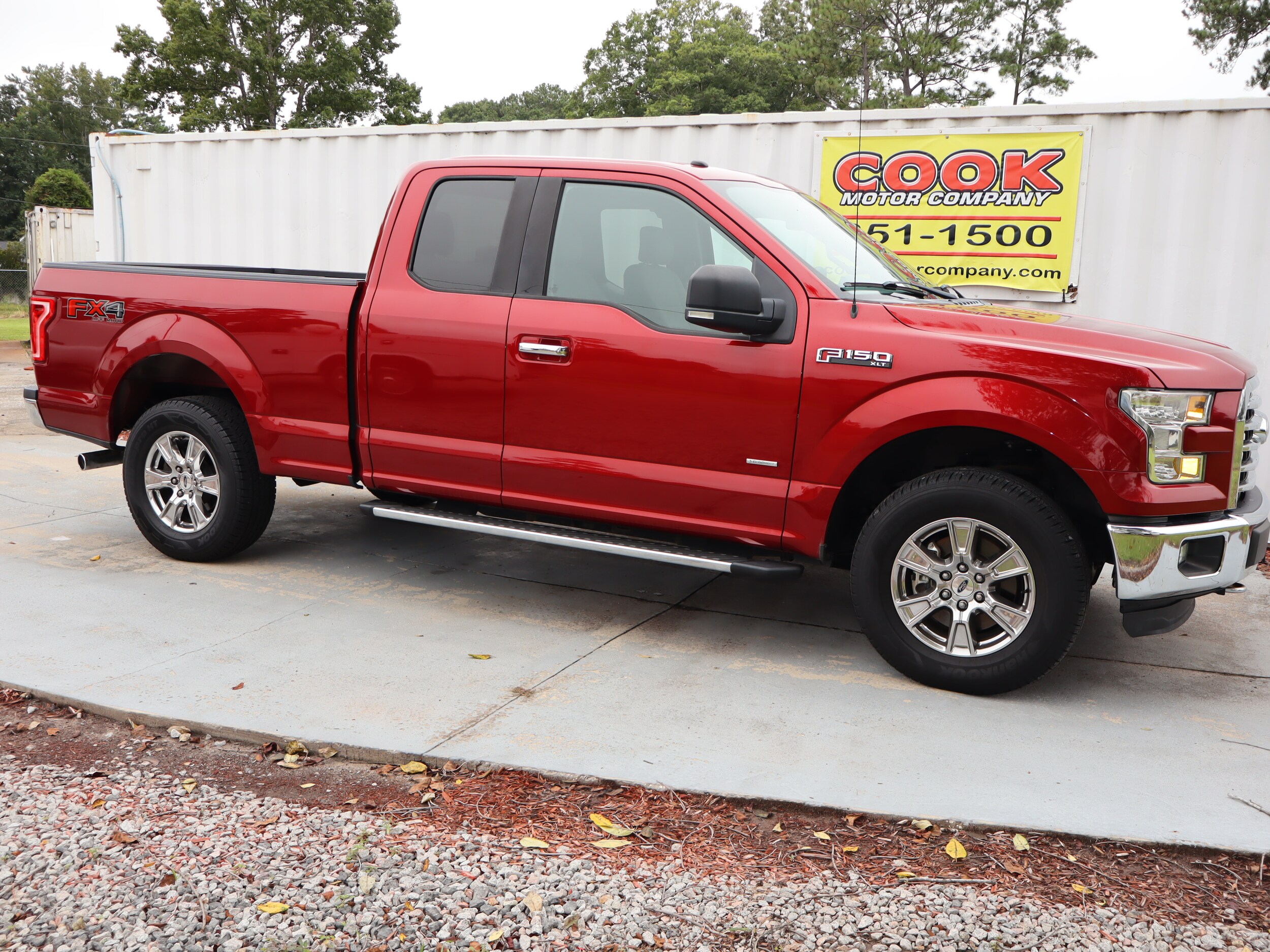 2016 Ford F-150 XLT FX4 photo 3