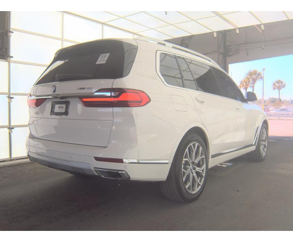 2021 BMW X7 xDrive40i - 4