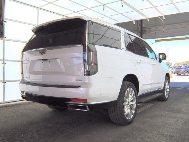 2023 Cadillac Escalade Premium Luxury photo 4