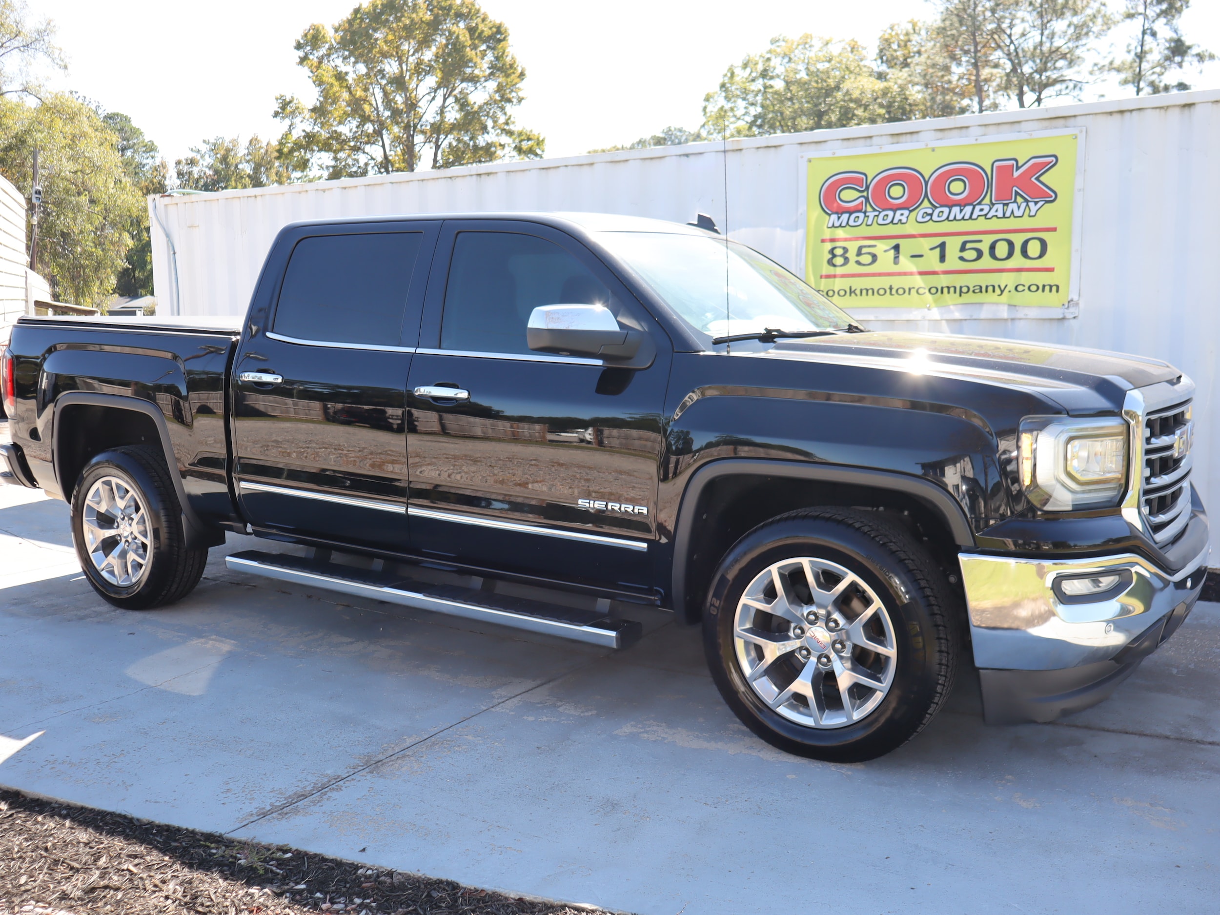 2018 GMC Sierra 1500 SLT CREW CAB - 1