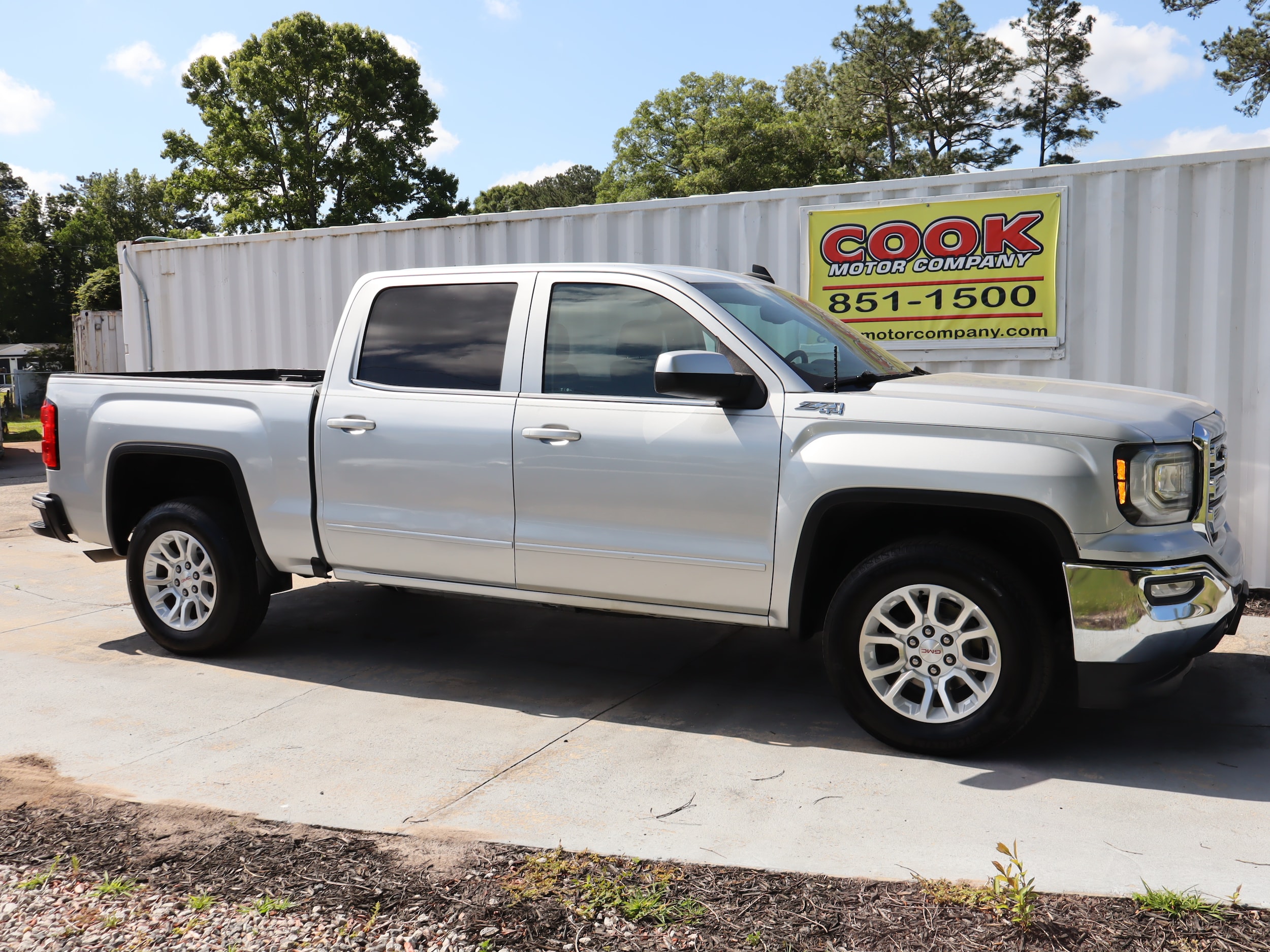 2018 GMC Sierra 1500 SLE 4X4 CREW Z71 - 4