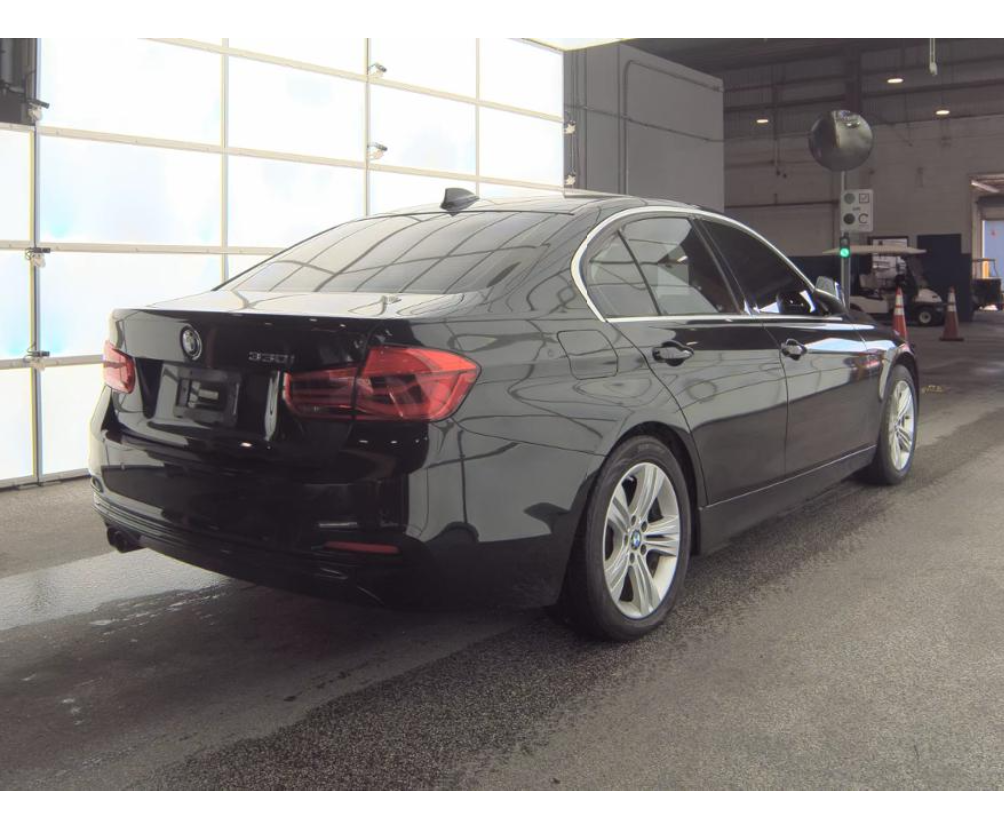 2018 Bmw 330i Sedan photo 4