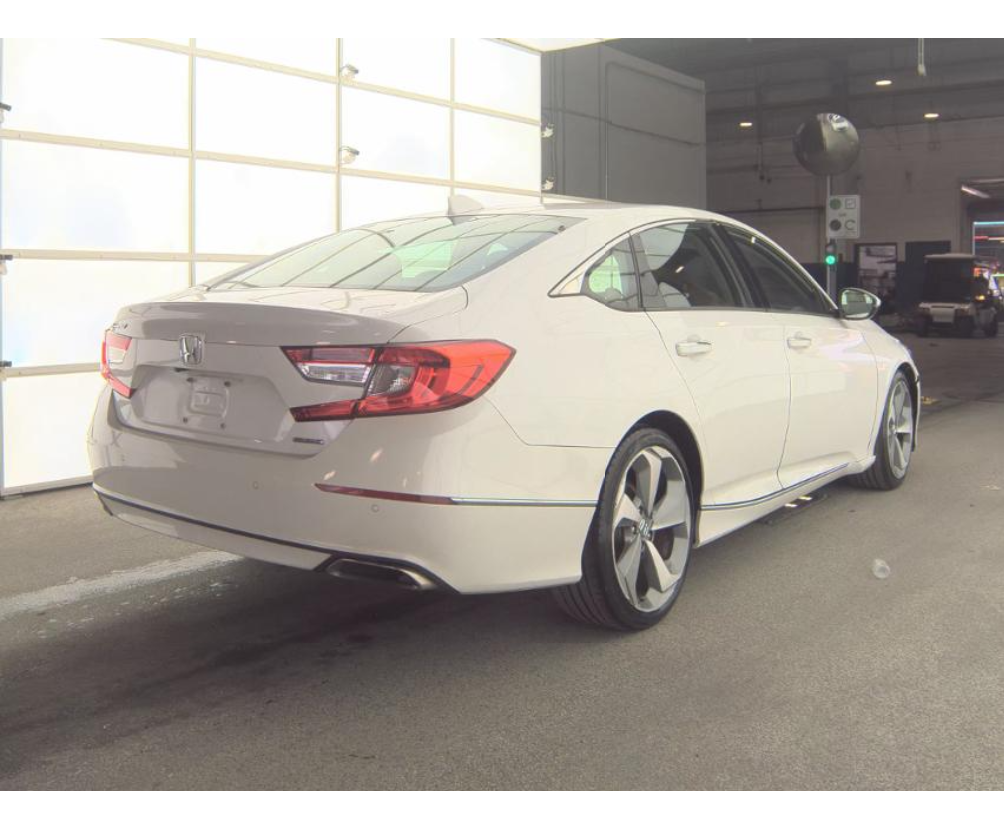 2018 Honda Accord Touring - 3