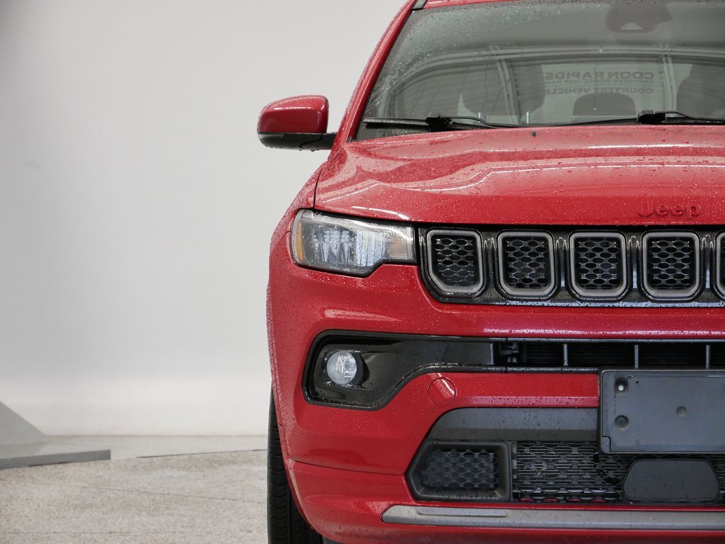 Thumbnail: 2023 Jeep Compass - 12