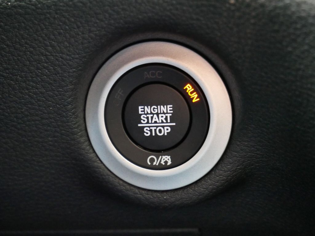 Thumbnail: 2026 Chrysler Pacifica - 37