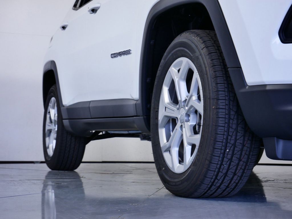 Thumbnail: 2024 Jeep Compass - 8