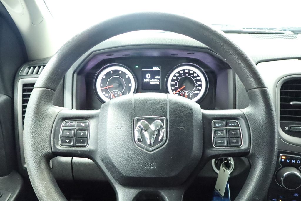 Thumbnail: 2019 RAM 1500 Classic - 37