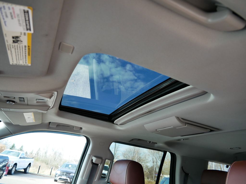 Thumbnail: 2020 Chevrolet Tahoe - 4