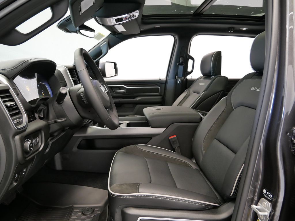 Thumbnail: 2026 RAM 1500 - 3