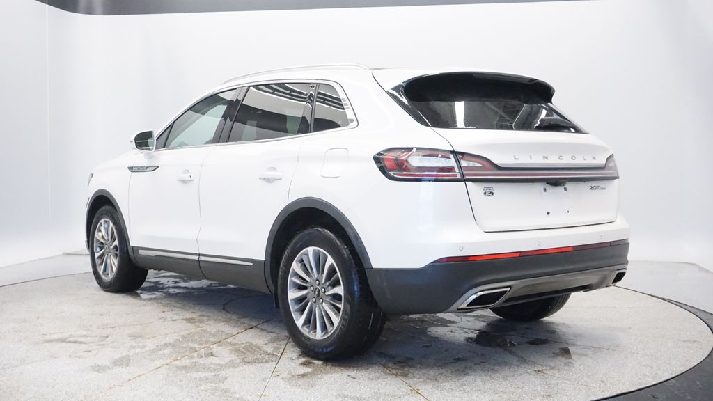 Thumbnail: 2019 Lincoln Nautilus - 3