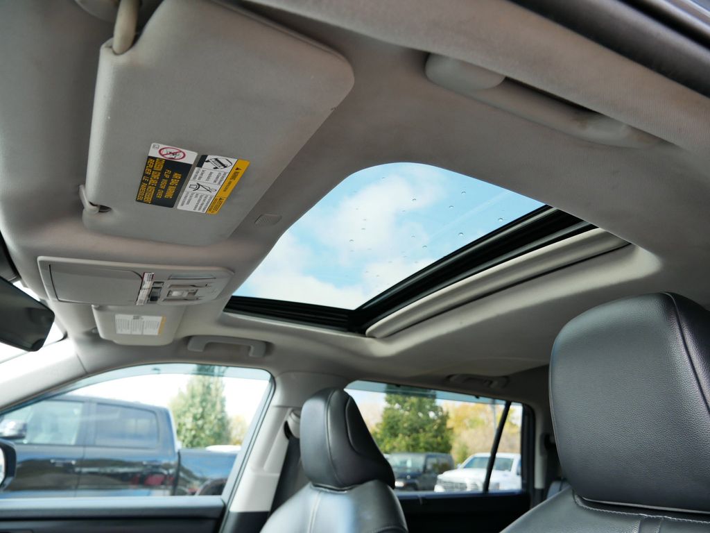 Thumbnail: 2020 Toyota Highlander - 19