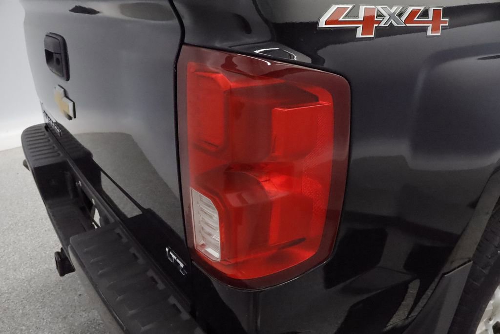 Thumbnail: 2017 Chevrolet Silverado 1500 - 23