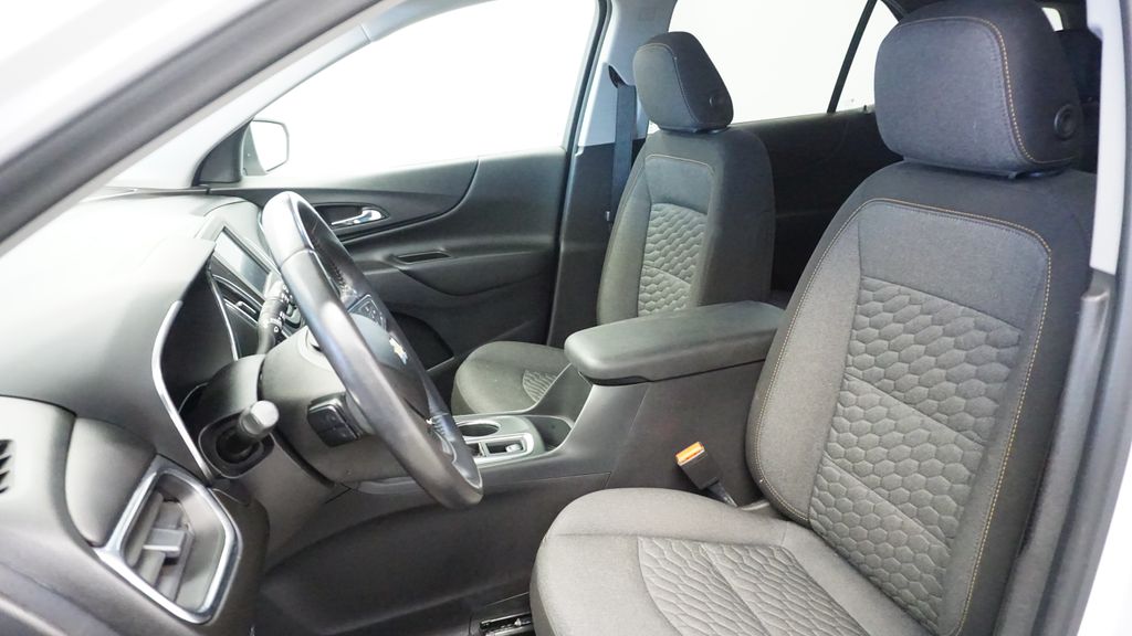 Thumbnail: 2020 Chevrolet Equinox - 27