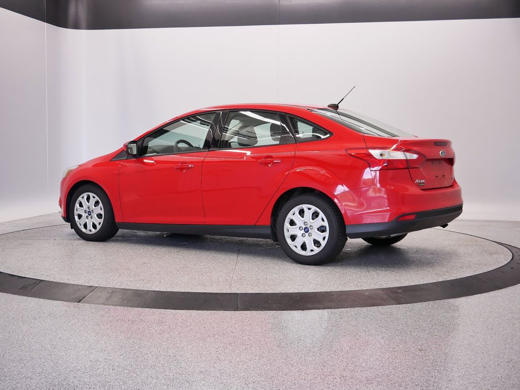 Thumbnail: 2012 Ford Focus - 3