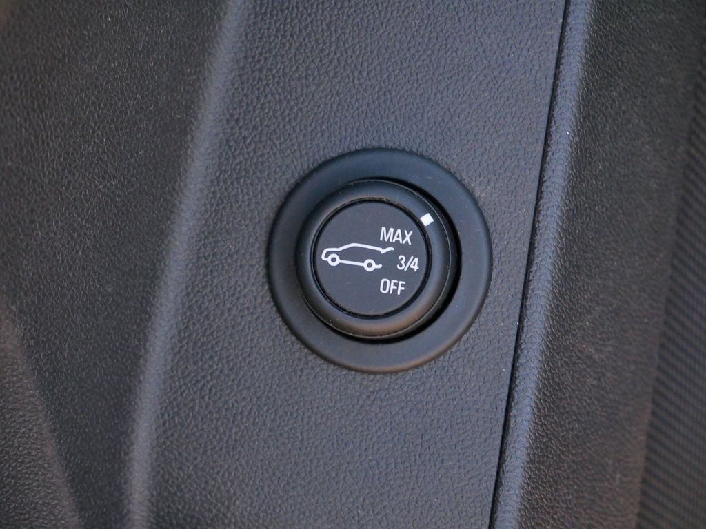 Thumbnail: 2019 Chevrolet Equinox - 8