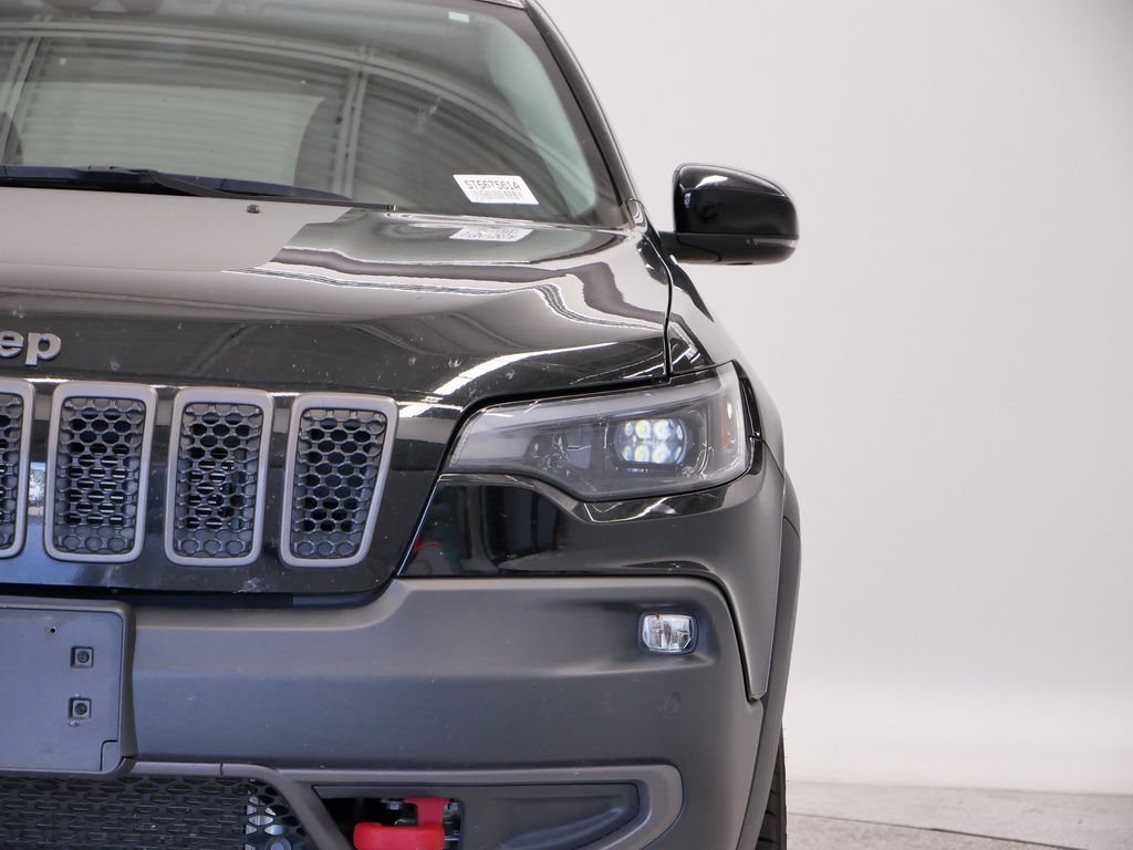 Thumbnail: 2022 Jeep Cherokee - 12