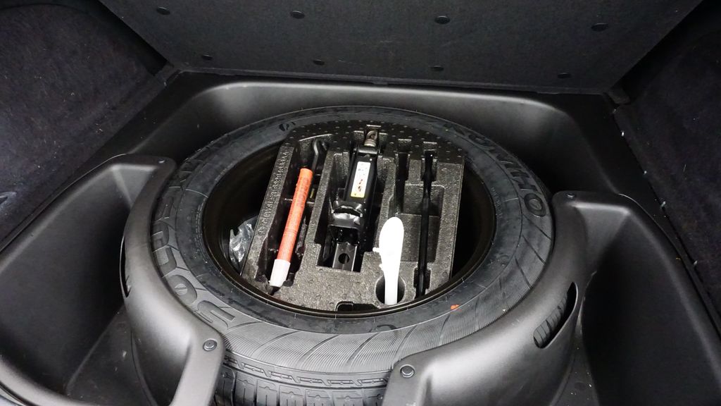 Thumbnail: 2016 Jeep Grand Cherokee - 20