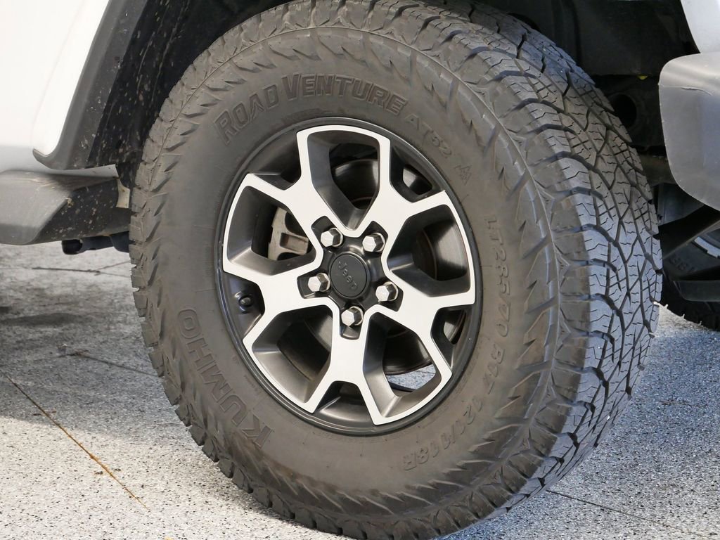 Thumbnail: 2020 Jeep Wrangler - 15