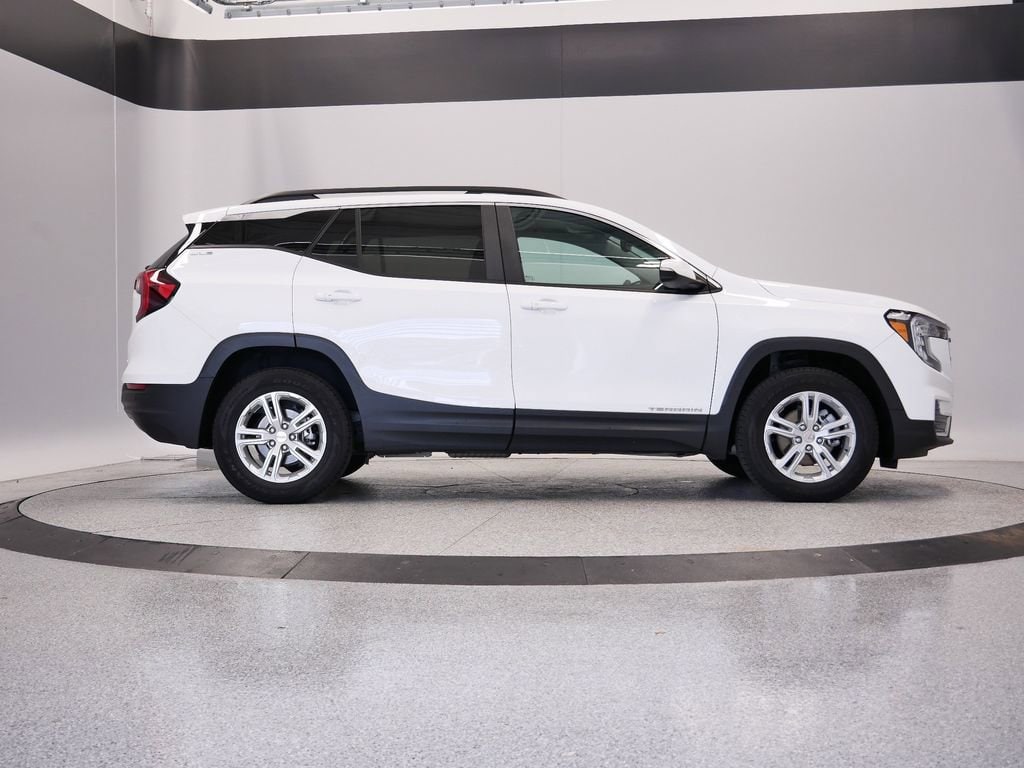 Thumbnail: 2023 GMC Terrain - 8