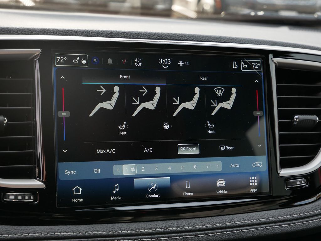 Thumbnail: 2026 Chrysler Pacifica - 31