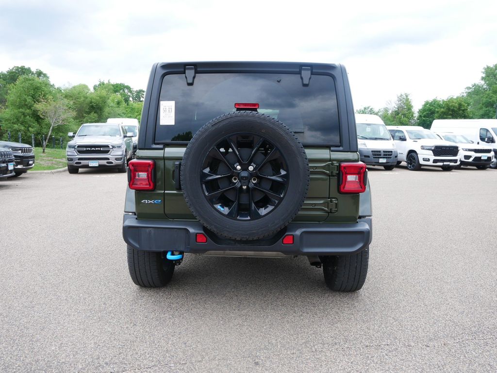 2022 Jeep Wrangler Unlimited Sahara 4xe 8