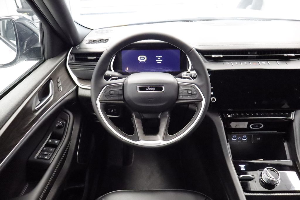Thumbnail: 2026 Jeep Grand Cherokee L - 25