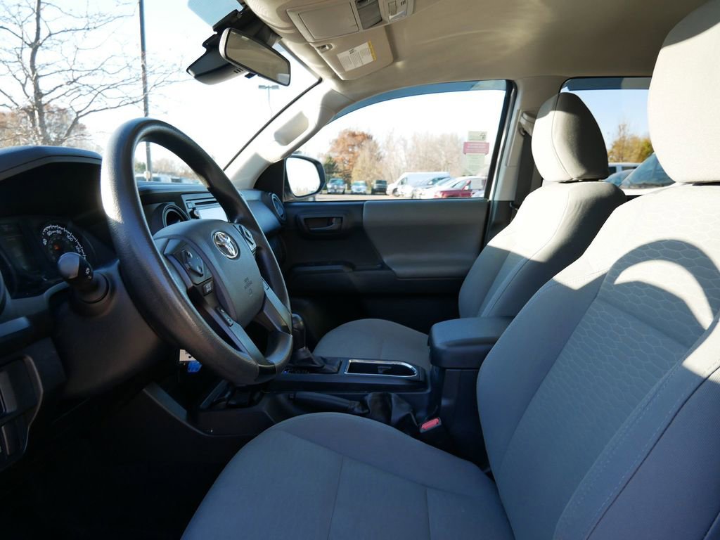 Thumbnail: 2019 Toyota Tacoma - 28