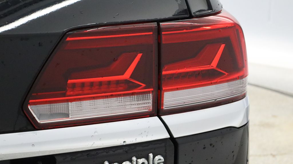 Thumbnail: 2022 Volkswagen Atlas - 15