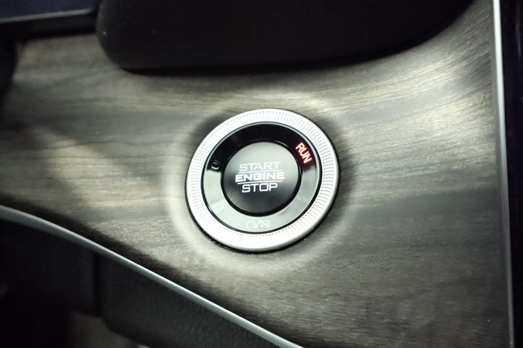 Thumbnail: 2025 Jeep Grand Cherokee - 38