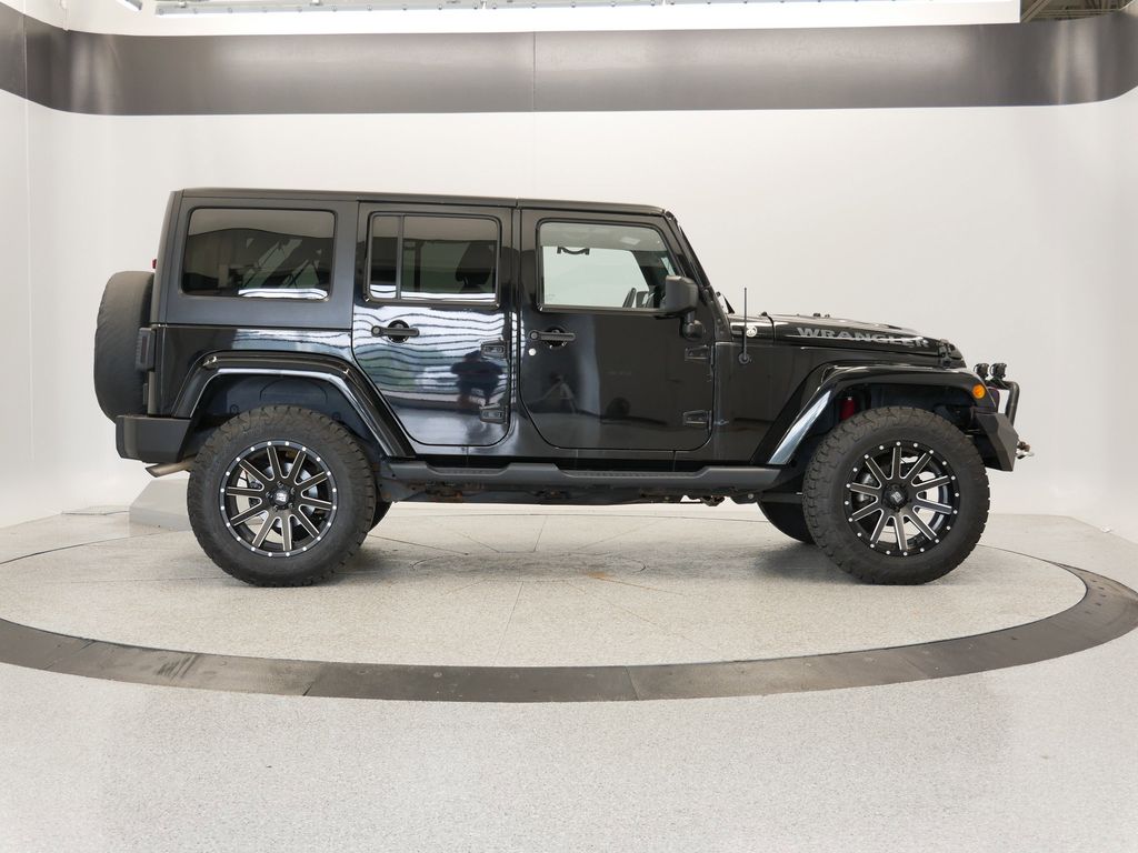 Thumbnail: 2015 Jeep Wrangler - 8